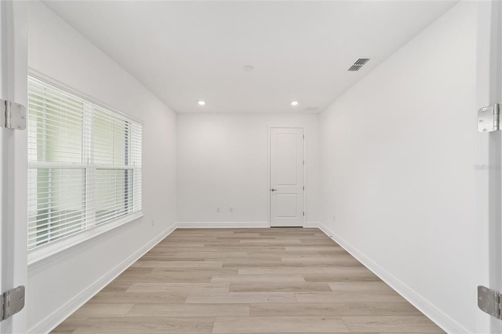 Active With Contract: $377,000 (2 beds, 2 baths, 2142 Square Feet)