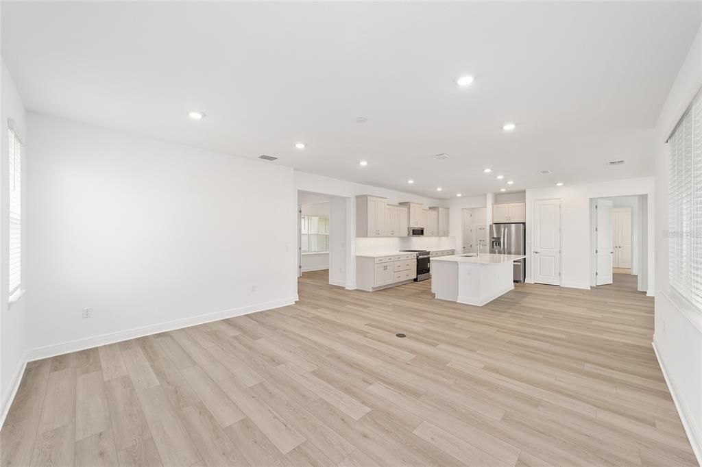 Active With Contract: $377,000 (2 beds, 2 baths, 2142 Square Feet)