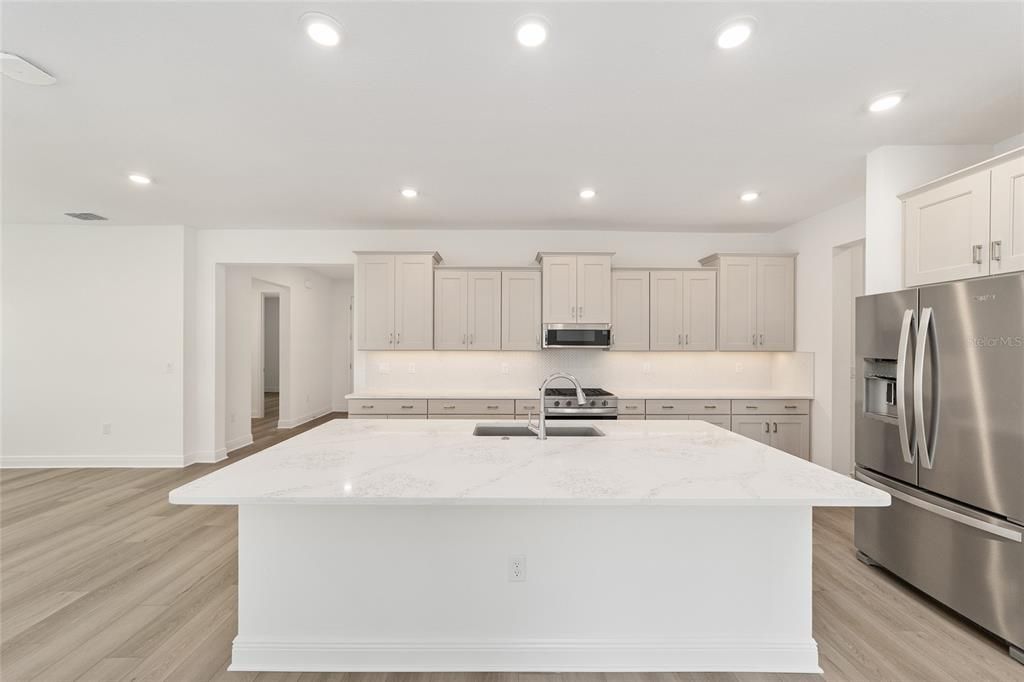 Active With Contract: $377,000 (2 beds, 2 baths, 2142 Square Feet)