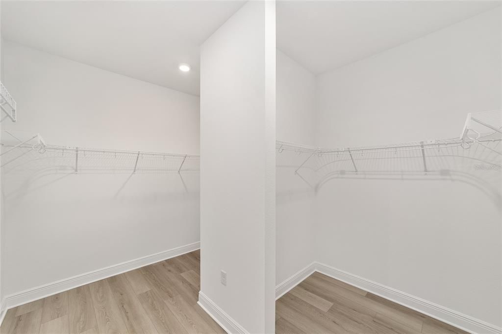 Active With Contract: $377,000 (2 beds, 2 baths, 2142 Square Feet)