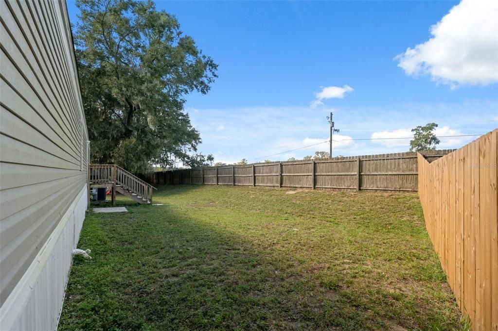 合同活跃: $155,000 (2 贝兹, 2 浴室, 840 平方英尺)