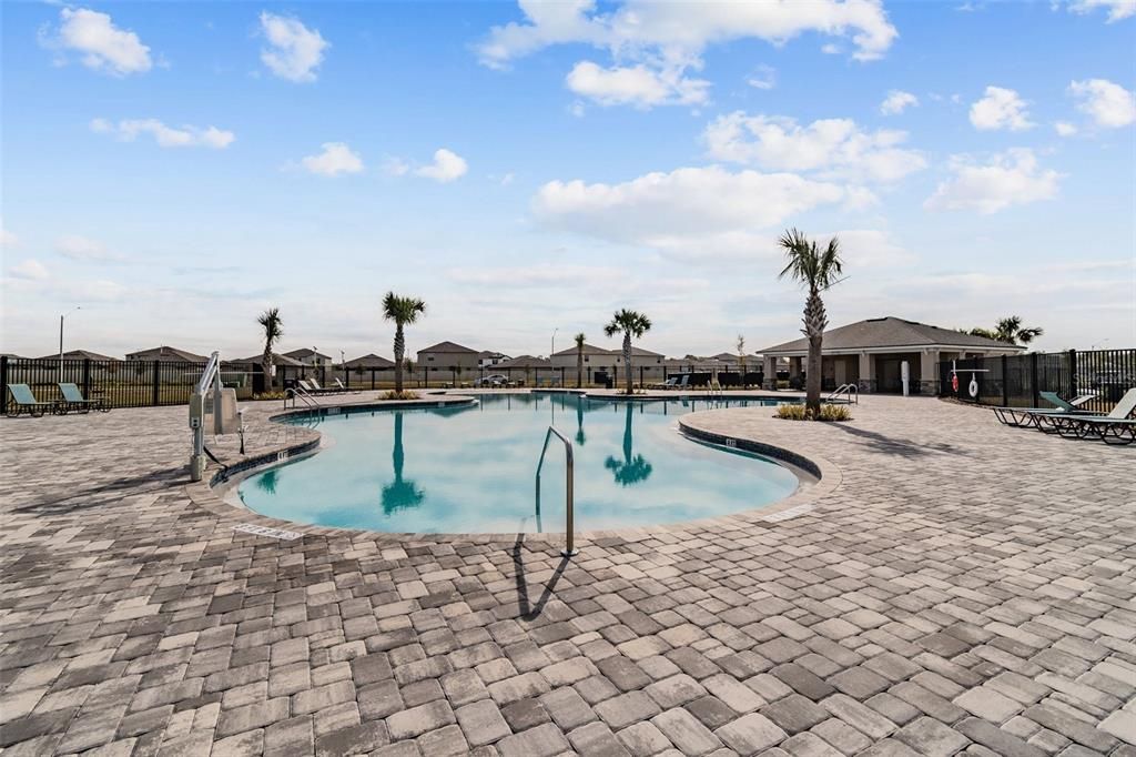 En Renta: $2,375 (4 camas, 2 baños, 1904 Pies cuadrados)