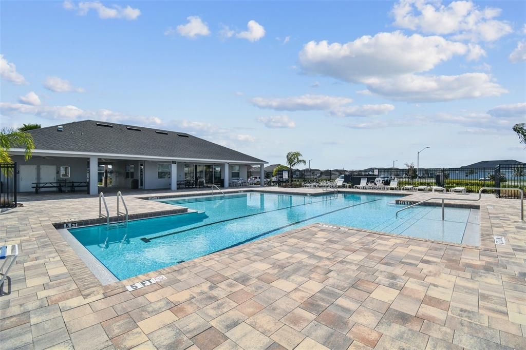 En Renta: $2,375 (4 camas, 2 baños, 1904 Pies cuadrados)