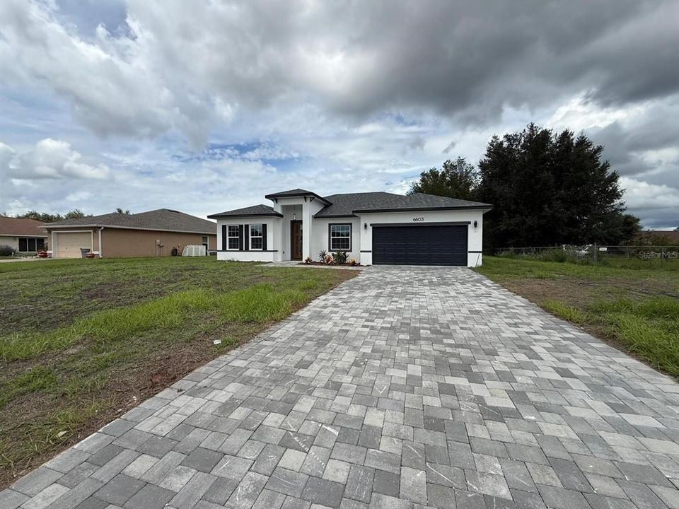 Active With Contract: $289,000 (4 beds, 2 baths, 1774 Square Feet)