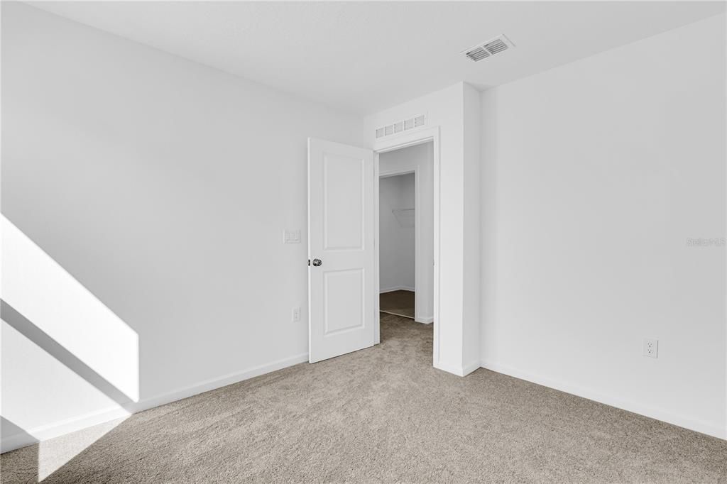 For Rent: $2,300 (4 beds, 2 baths, 1879 Square Feet)