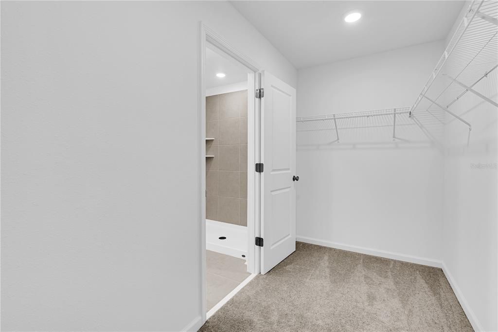 For Rent: $2,300 (4 beds, 2 baths, 1879 Square Feet)