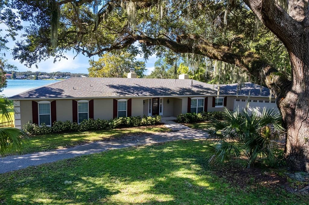 For Sale: $1,875,000 (4 beds, 2 baths, 2674 Square Feet)