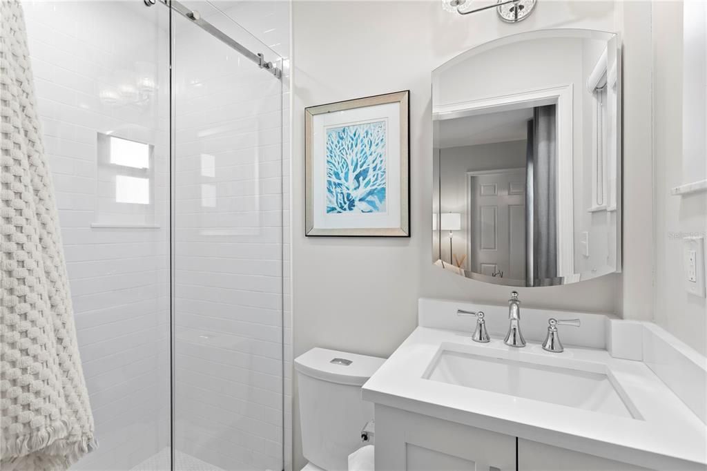 На продажу: $895,000 (2 спален, 2 ванн, 1019 Квадратных фут)