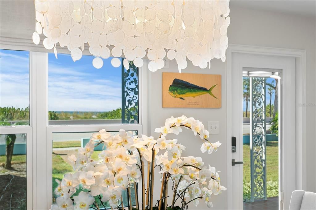 На продажу: $895,000 (2 спален, 2 ванн, 1019 Квадратных фут)