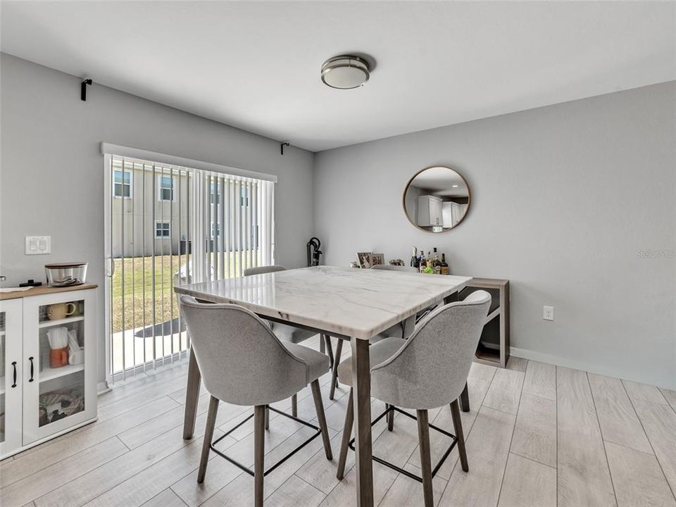 For Sale: $285,000 (3 beds, 2 baths, 1627 Square Feet)