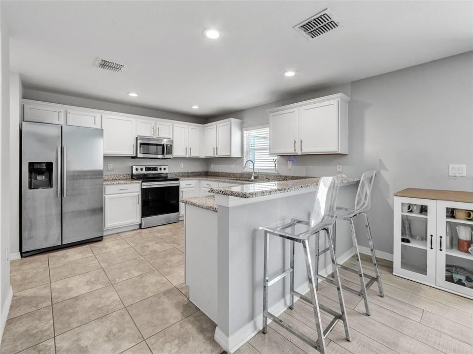 For Sale: $285,000 (3 beds, 2 baths, 1627 Square Feet)