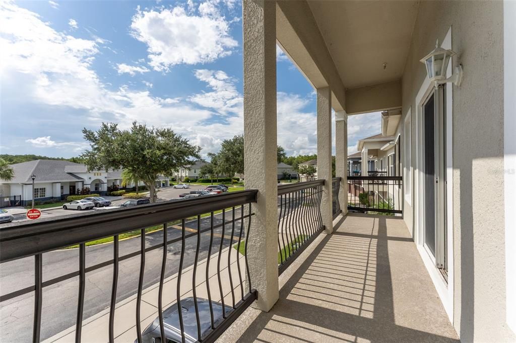 Activo con contrato: $2,000 (2 camas, 2 baños, 1200 Pies cuadrados)