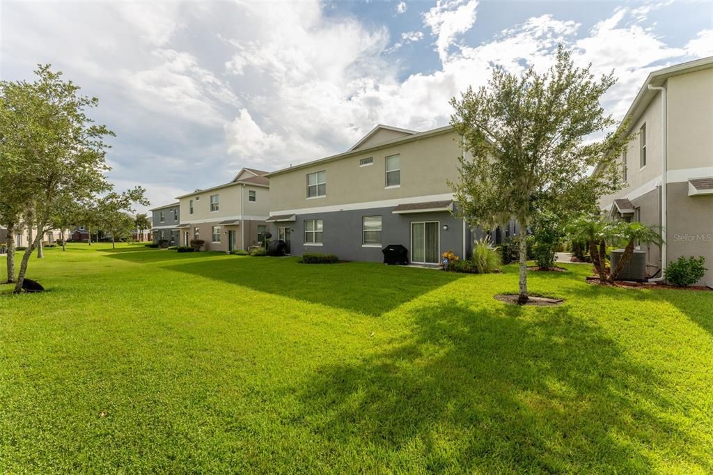 Activo con contrato: $2,000 (2 camas, 2 baños, 1200 Pies cuadrados)