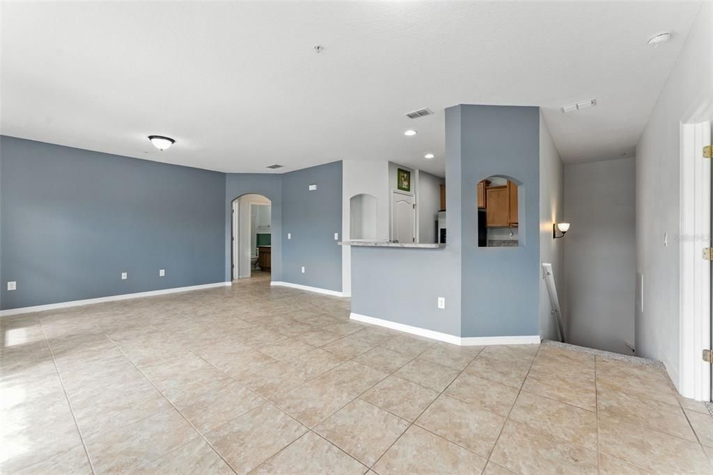 Activo con contrato: $2,000 (2 camas, 2 baños, 1200 Pies cuadrados)