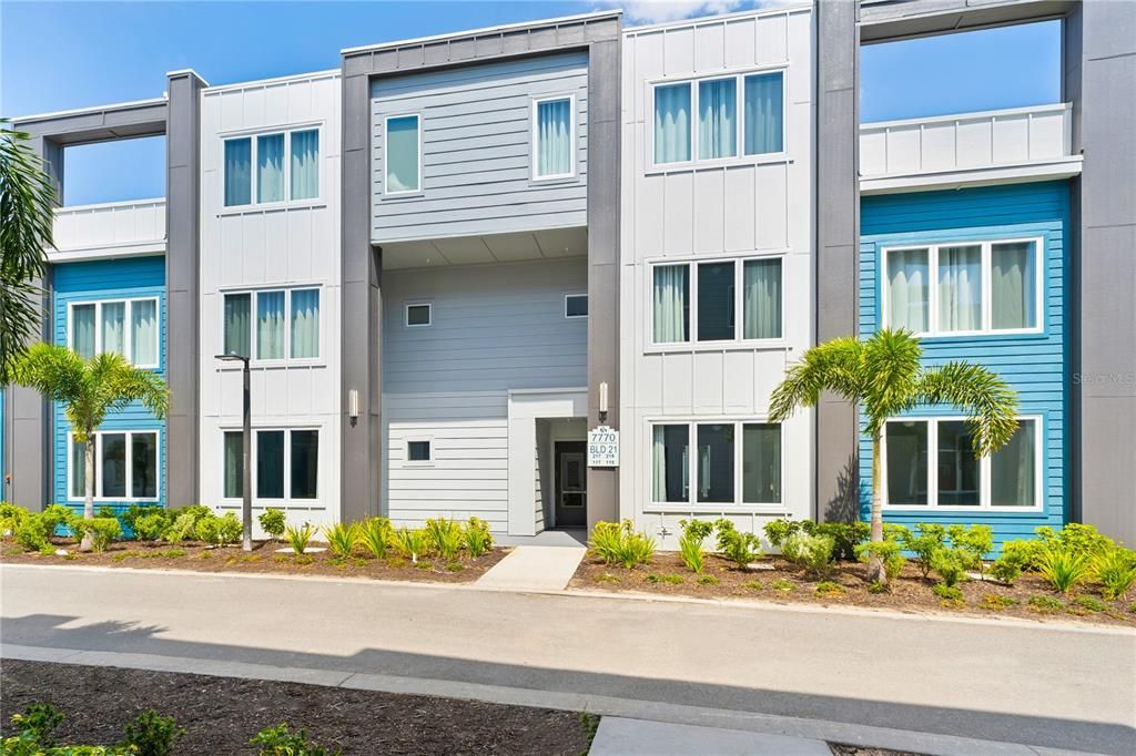 Recently Sold: $295,000 (3 beds, 2 baths, 1491 Square Feet)