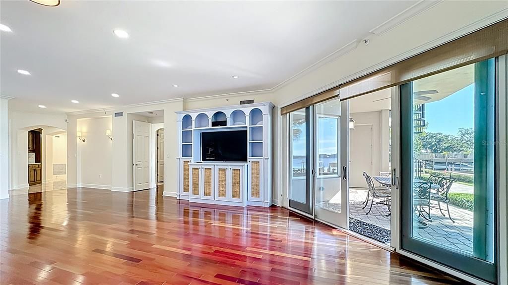 待售: $2,295,000 (3 贝兹, 3 浴室, 2714 平方英尺)