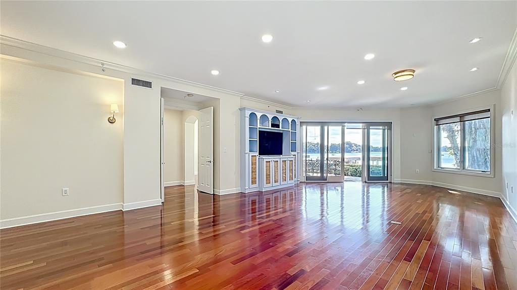 待售: $2,295,000 (3 贝兹, 3 浴室, 2714 平方英尺)