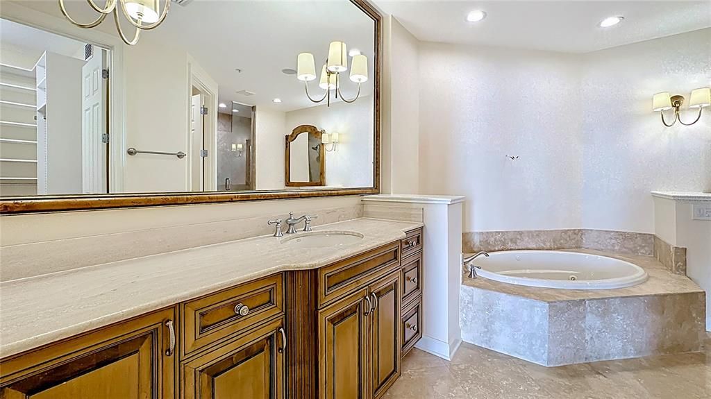 待售: $2,295,000 (3 贝兹, 3 浴室, 2714 平方英尺)