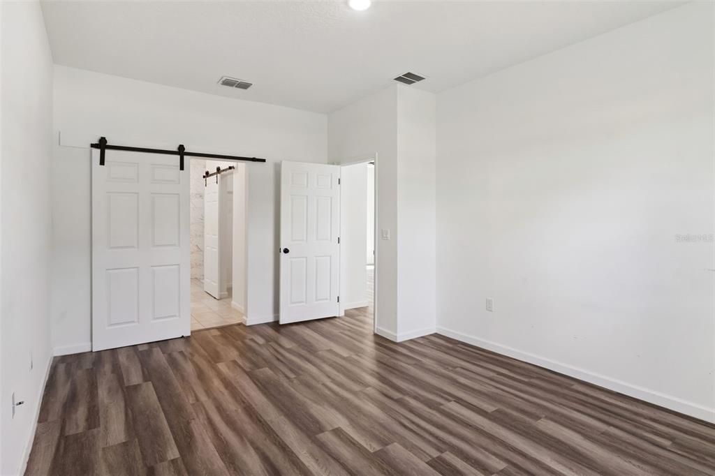 На продажу: $350,000 (4 спален, 2 ванн, 1482 Квадратных фут)