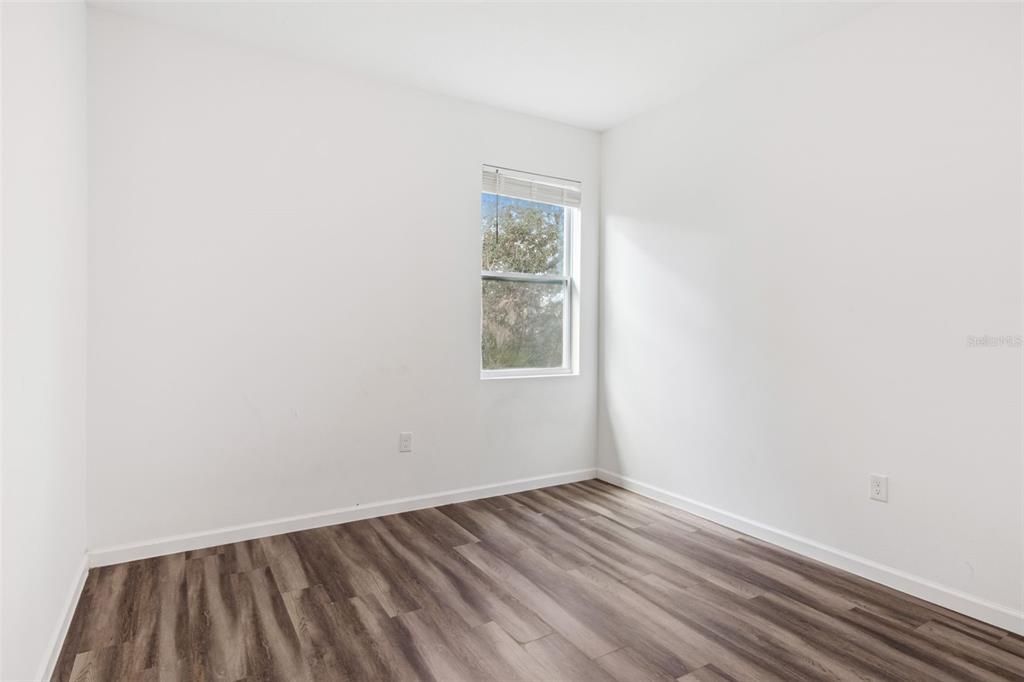 На продажу: $350,000 (4 спален, 2 ванн, 1482 Квадратных фут)