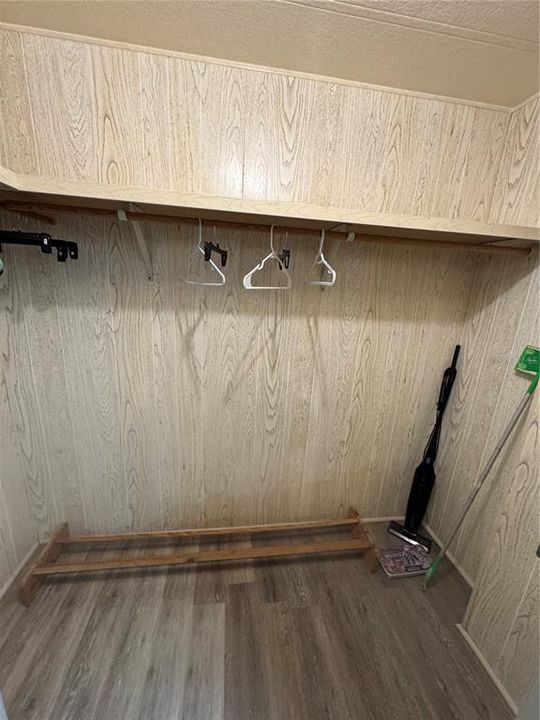 For Sale: $159,900 (2 beds, 2 baths, 1351 Square Feet)