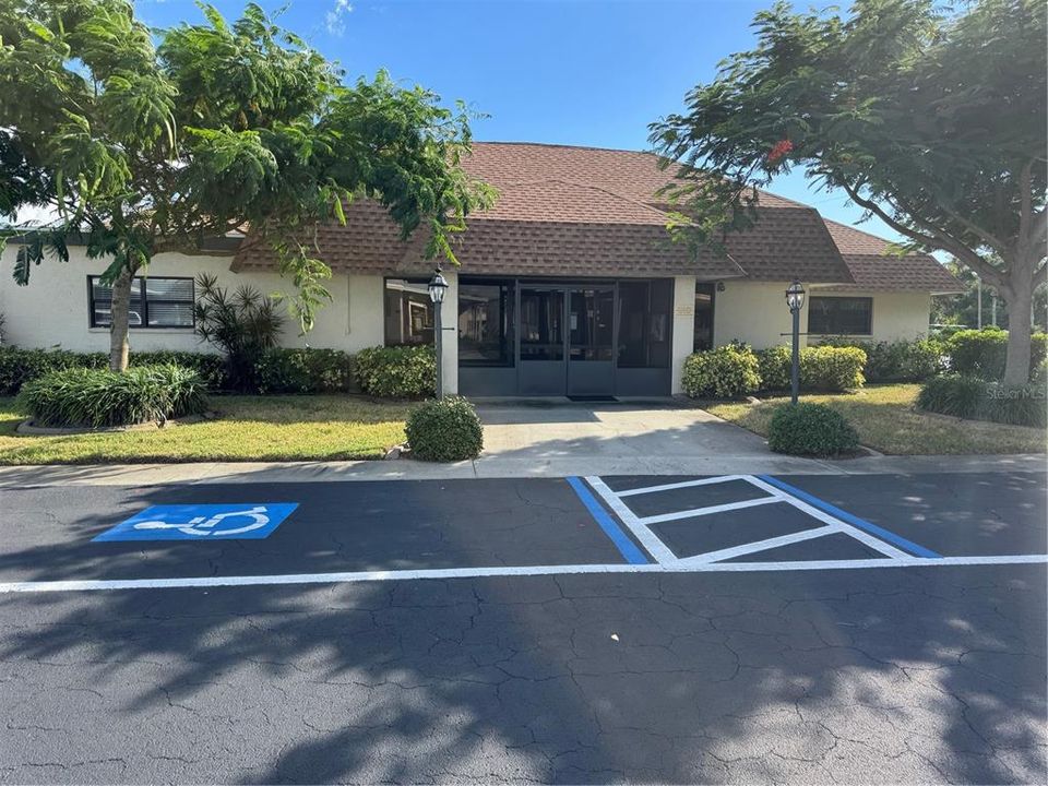 For Sale: $159,900 (2 beds, 2 baths, 1351 Square Feet)