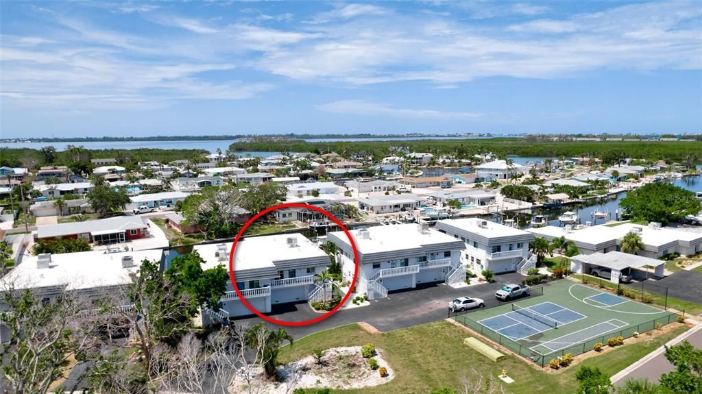 На продажу: $685,000 (2 спален, 2 ванн, 1728 Квадратных фут)