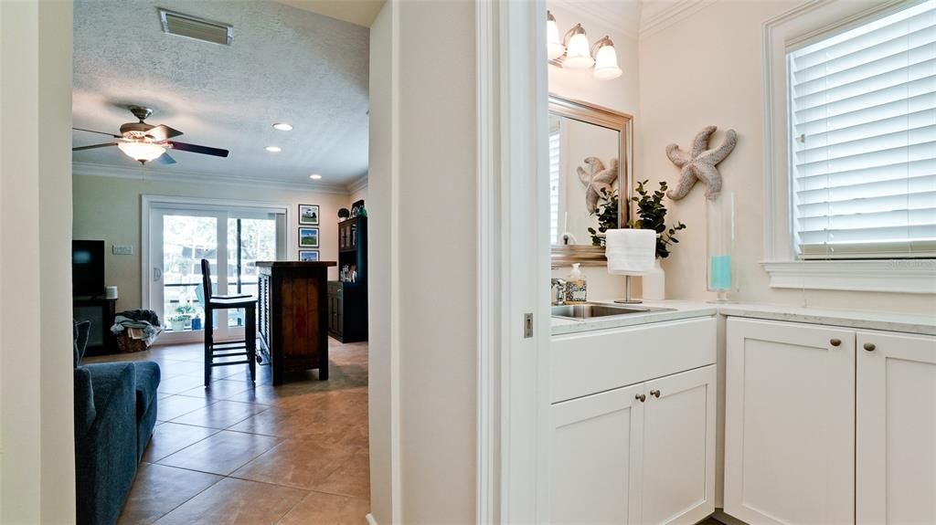 На продажу: $685,000 (2 спален, 2 ванн, 1728 Квадратных фут)