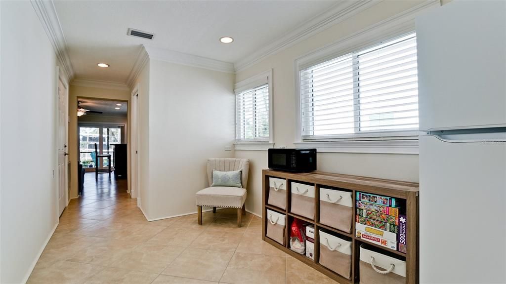 На продажу: $685,000 (2 спален, 2 ванн, 1728 Квадратных фут)