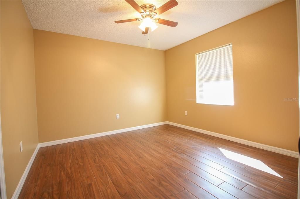 В аренду: $1,995 (3 спален, 2 ванн, 1541 Квадратных фут)