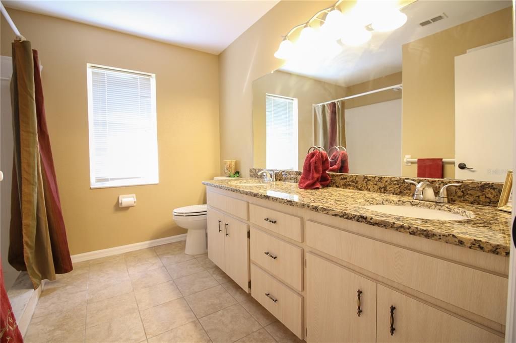 В аренду: $1,995 (3 спален, 2 ванн, 1541 Квадратных фут)