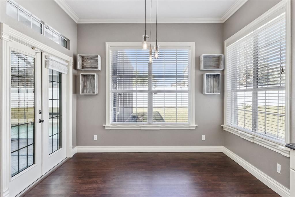 合同活跃: $499,900 (4 贝兹, 2 浴室, 2177 平方英尺)