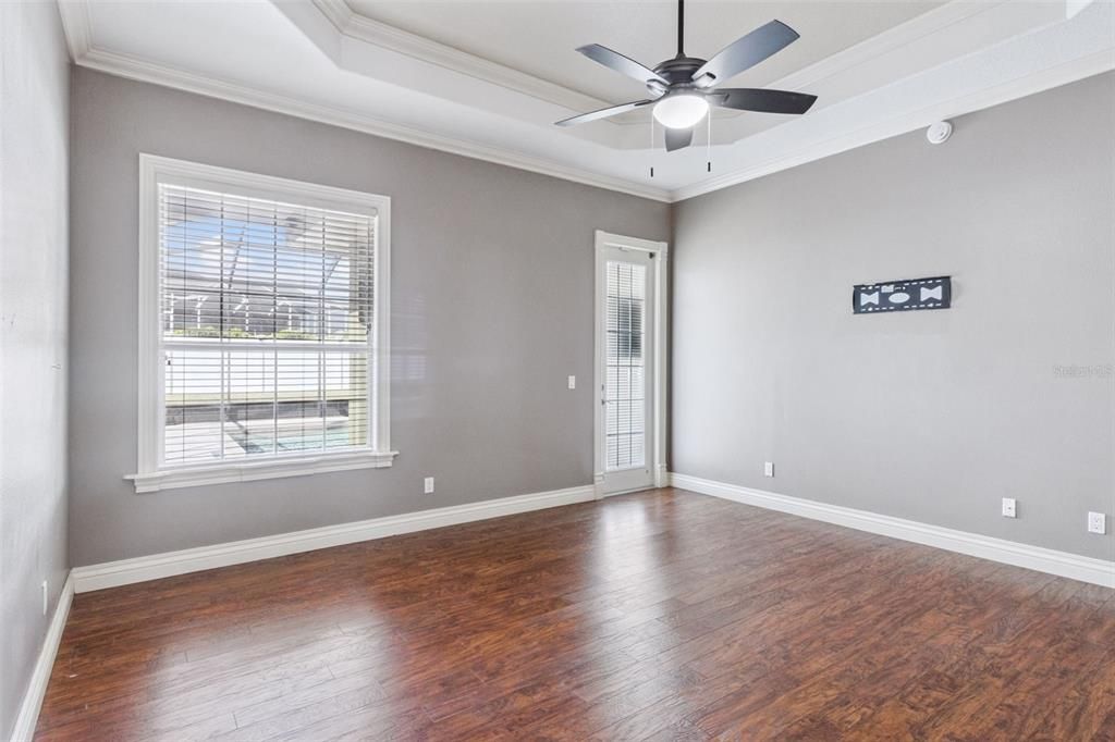 合同活跃: $499,900 (4 贝兹, 2 浴室, 2177 平方英尺)