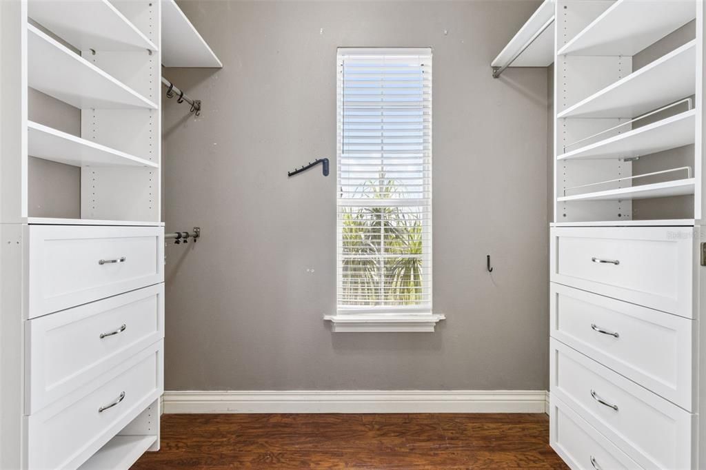 合同活跃: $499,900 (4 贝兹, 2 浴室, 2177 平方英尺)