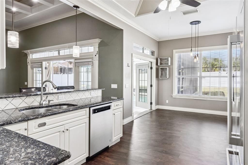 合同活跃: $499,900 (4 贝兹, 2 浴室, 2177 平方英尺)