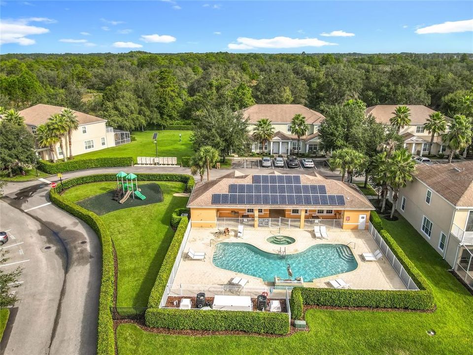 合同活跃: $313,000 (3 贝兹, 3 浴室, 1512 平方英尺)