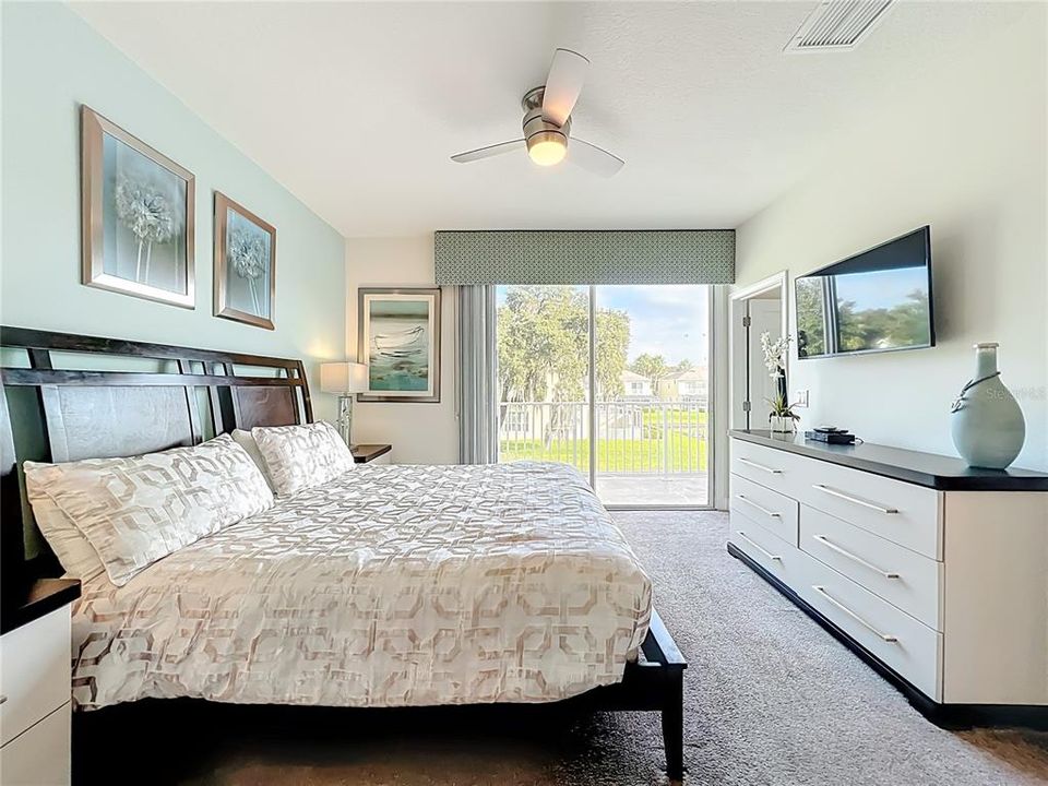 合同活跃: $313,000 (3 贝兹, 3 浴室, 1512 平方英尺)