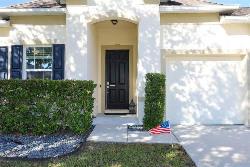 Под контрактом: $489,000 (4 спален, 3 ванн, 2695 Квадратных фут)