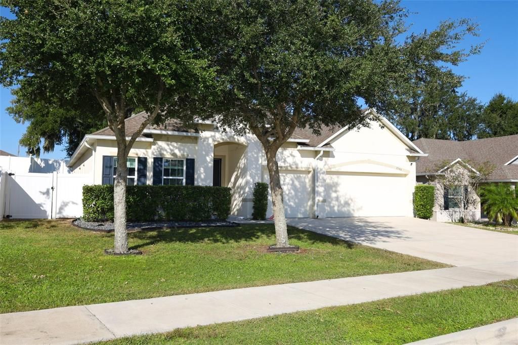 Под контрактом: $489,000 (4 спален, 3 ванн, 2695 Квадратных фут)