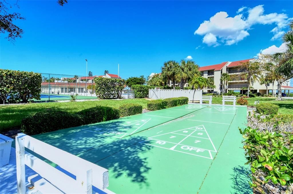 Под контрактом: $689,000 (2 спален, 2 ванн, 1312 Квадратных фут)