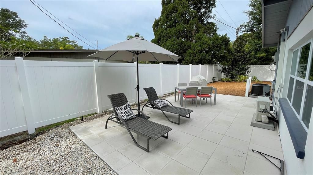 出租: $4,500 (3 贝兹, 2 浴室, 1270 平方英尺)