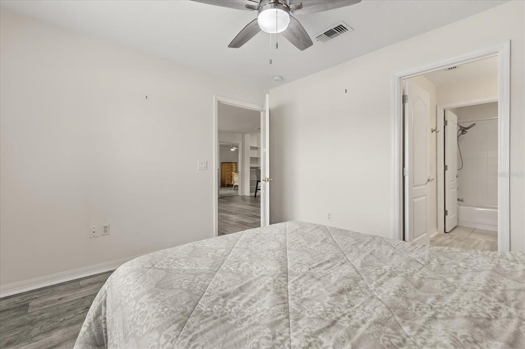 For Sale: $299,000 (3 beds, 3 baths, 1856 Square Feet)