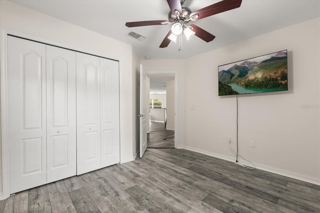 For Sale: $299,000 (3 beds, 3 baths, 1856 Square Feet)