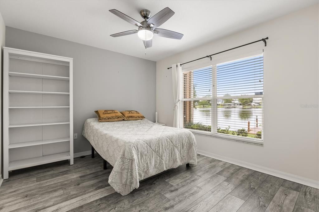 For Sale: $299,000 (3 beds, 3 baths, 1856 Square Feet)