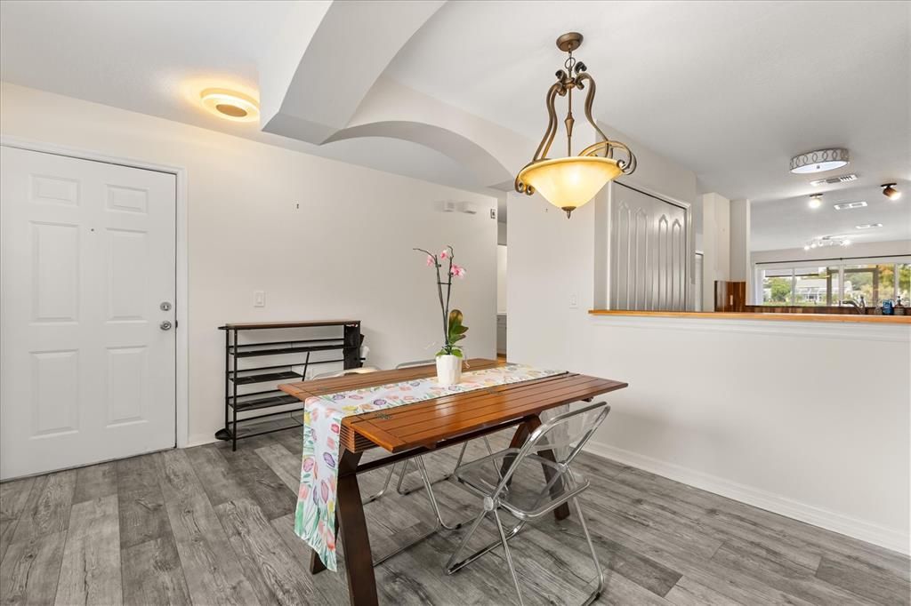 For Sale: $299,000 (3 beds, 3 baths, 1856 Square Feet)