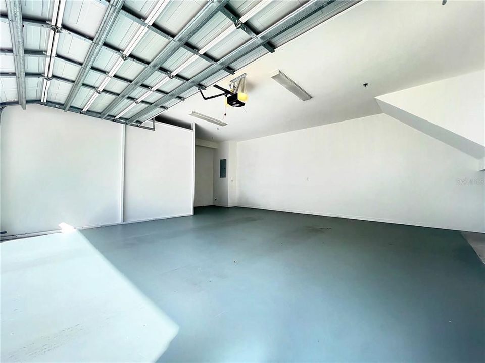 For Rent: $2,250 (3 beds, 2 baths, 1465 Square Feet)