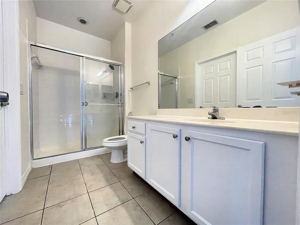 For Rent: $2,250 (3 beds, 2 baths, 1465 Square Feet)
