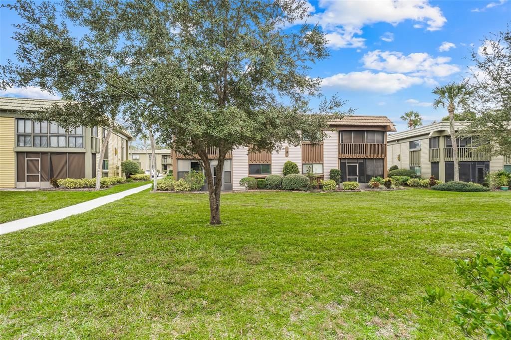 待售: $165,000 (2 贝兹, 2 浴室, 1156 平方英尺)