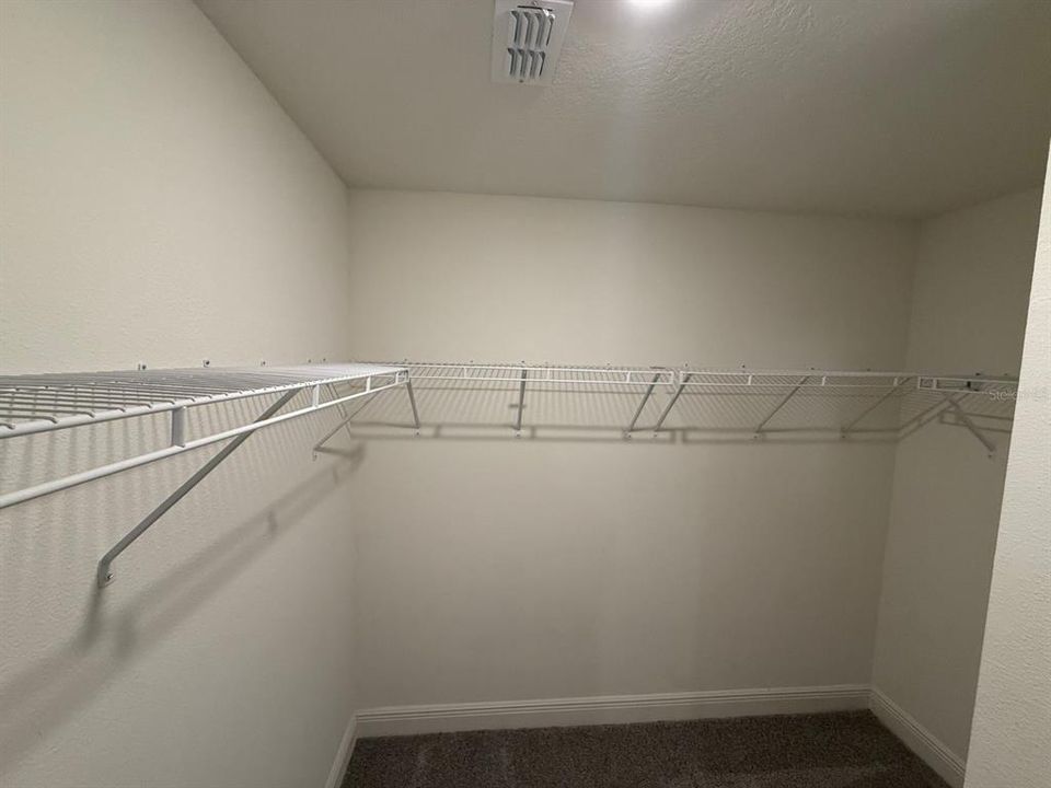 En Renta: $2,680 (4 camas, 2 baños, 1701 Pies cuadrados)