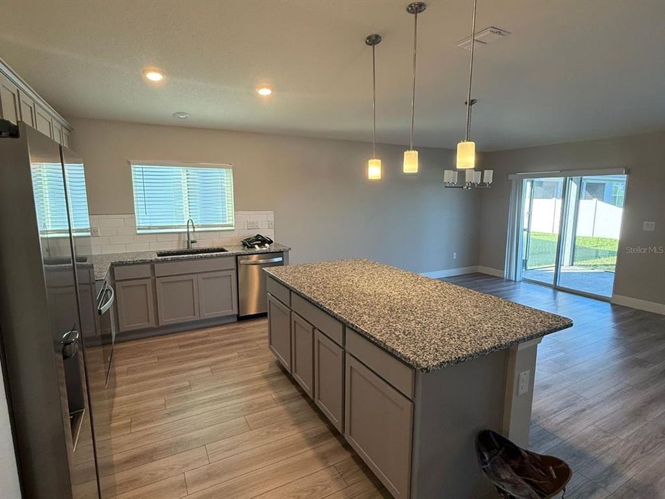 En Renta: $2,680 (4 camas, 2 baños, 1701 Pies cuadrados)